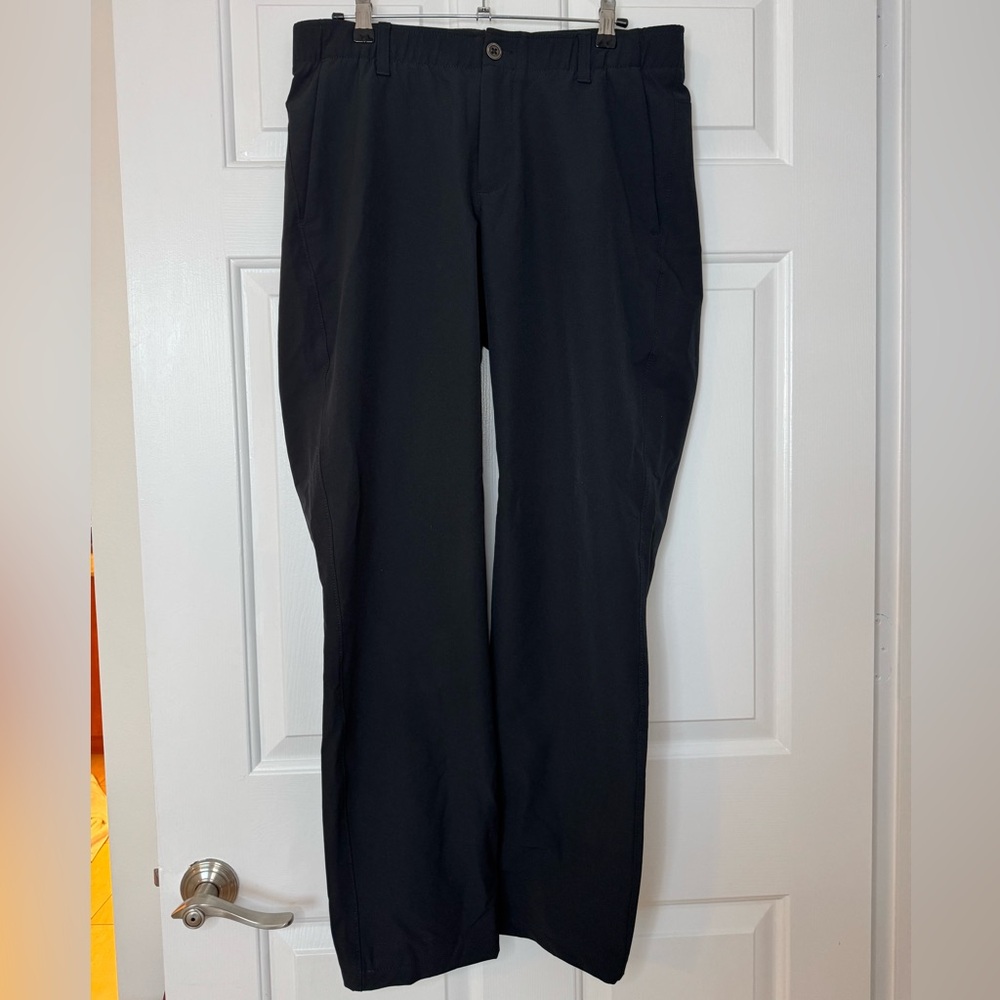 Under Armour black coldgear pants - size 34